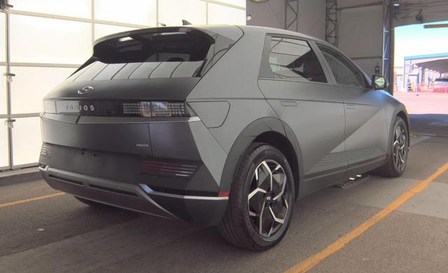 2024 Hyundai IONIQ 5 SEL