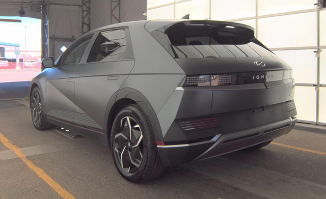 2024 Hyundai IONIQ 5 SEL