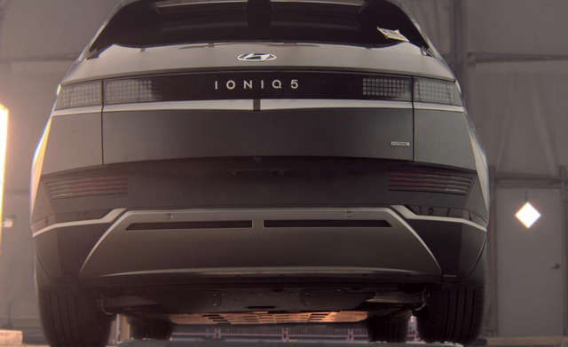 2024 Hyundai IONIQ 5 SEL