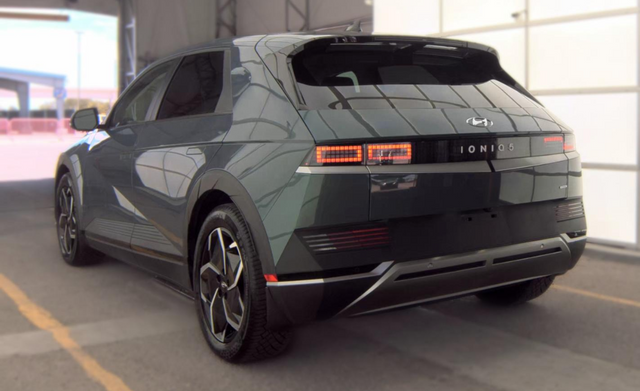 2024 Hyundai IONIQ 5 SEL
