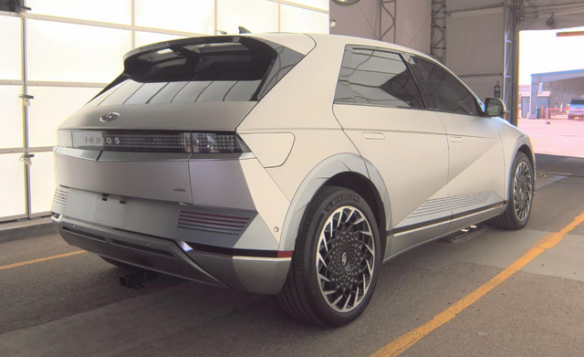 2024 Hyundai IONIQ 5 Limited