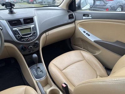 2013 Hyundai Accent GLS