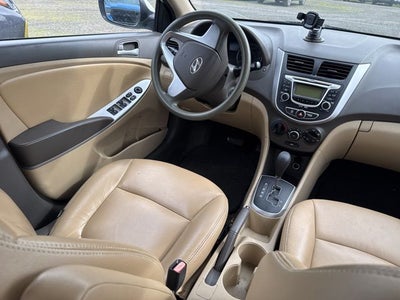 2013 Hyundai Accent GLS