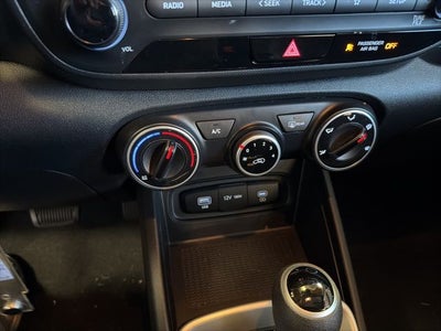 2023 Hyundai Venue SE