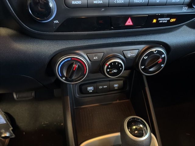 2023 Hyundai Venue SE