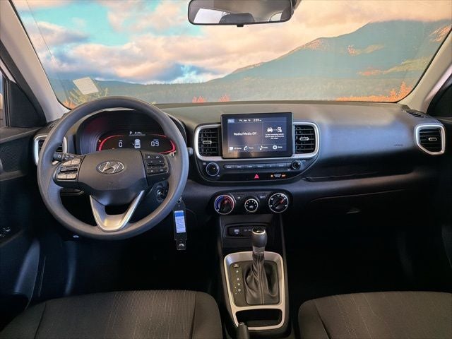 2023 Hyundai Venue SE