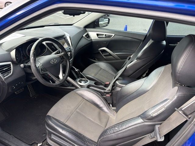 2013 Hyundai Veloster Base w/Black