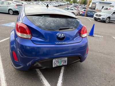 2013 Hyundai Veloster Base w/Black