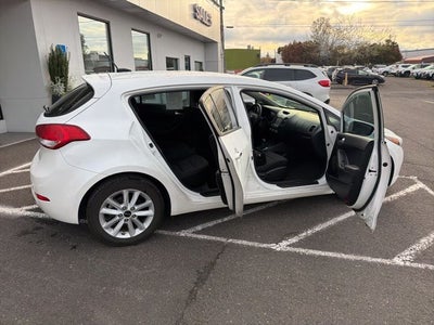 2017 Kia Forte5 LX
