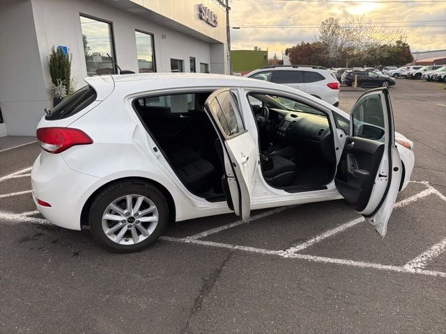 2017 Kia Forte5 LX