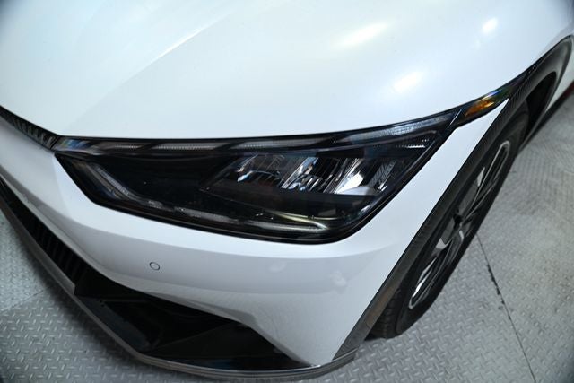 2024 Kia EV6 Wind