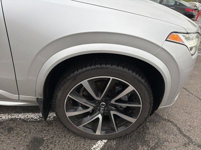 2020 Volvo XC90 T6 Momentum
