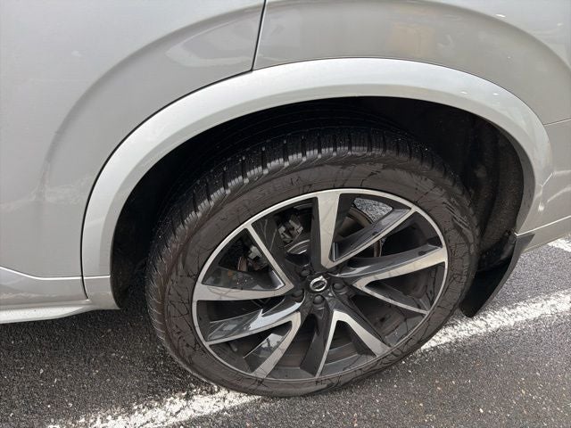 2020 Volvo XC90 T6 Momentum