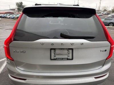 2020 Volvo XC90 T6 Momentum