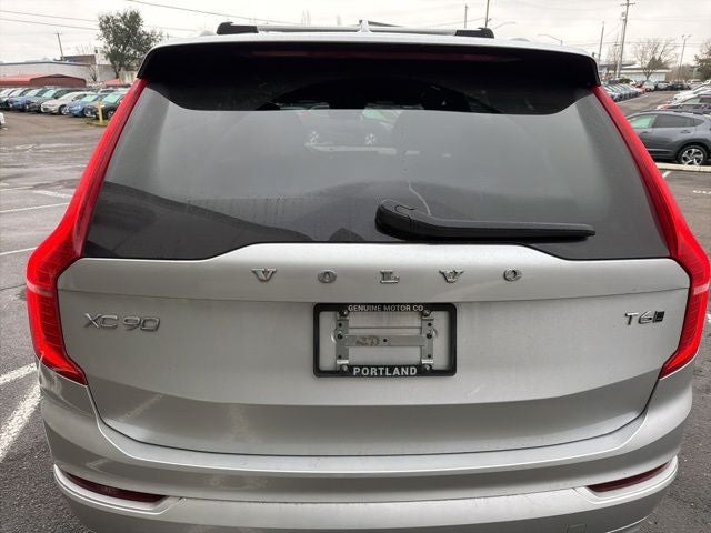 2020 Volvo XC90 T6 Momentum