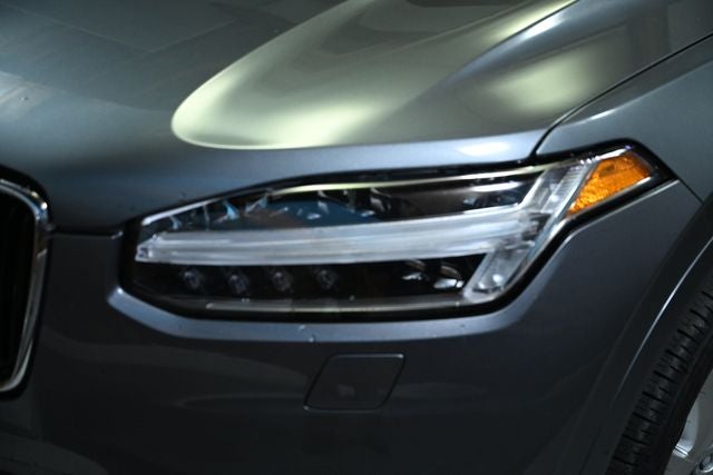 2018 Volvo XC90 T6 Momentum