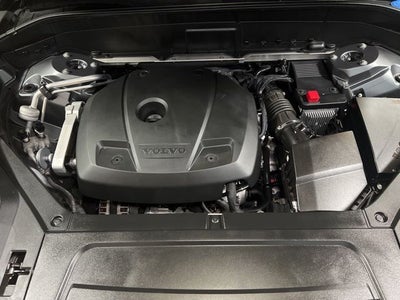 2018 Volvo XC90 T6 Momentum