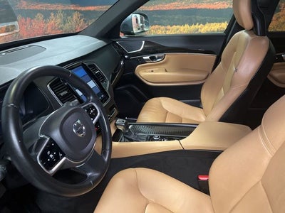 2018 Volvo XC90 T6 Momentum
