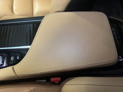 2018 Volvo XC90 T6 Momentum