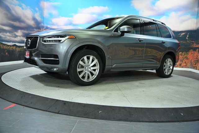 2018 Volvo XC90 T6 Momentum