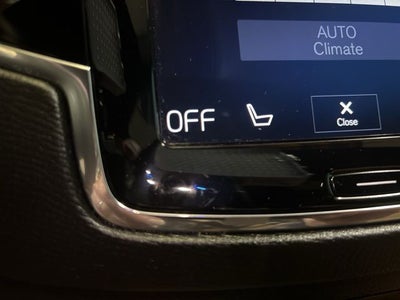 2018 Volvo XC90 T6 Momentum