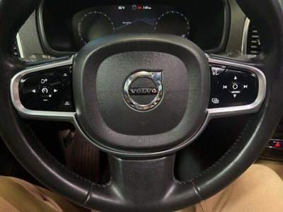 2018 Volvo XC90 T6 Momentum