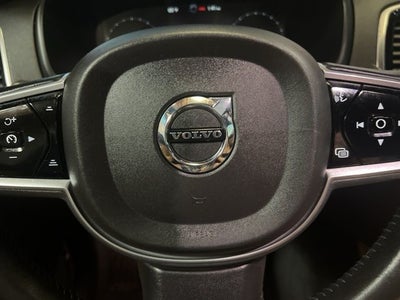 2018 Volvo XC90 T6 Momentum