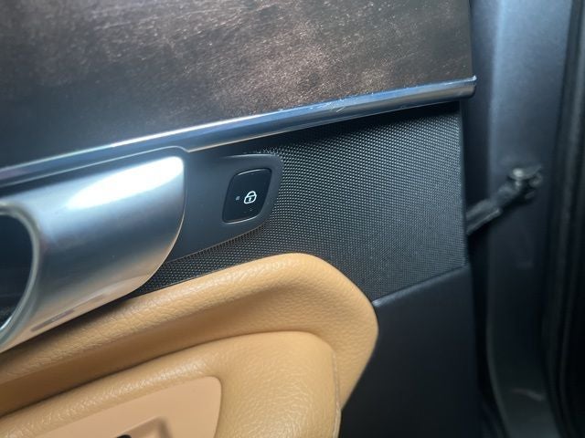 2018 Volvo XC90 T6 Momentum