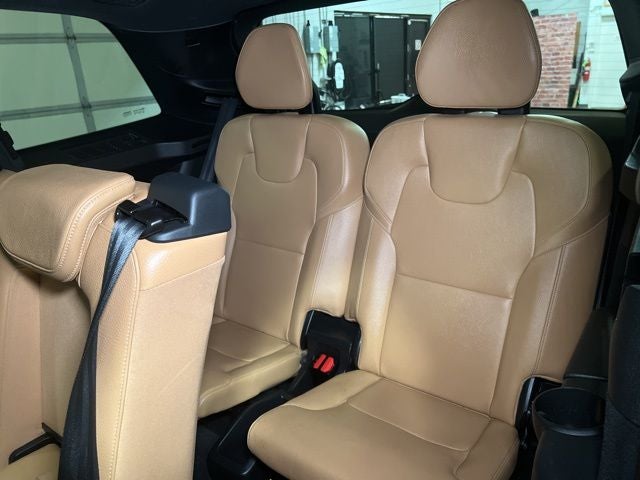 2018 Volvo XC90 T6 Momentum