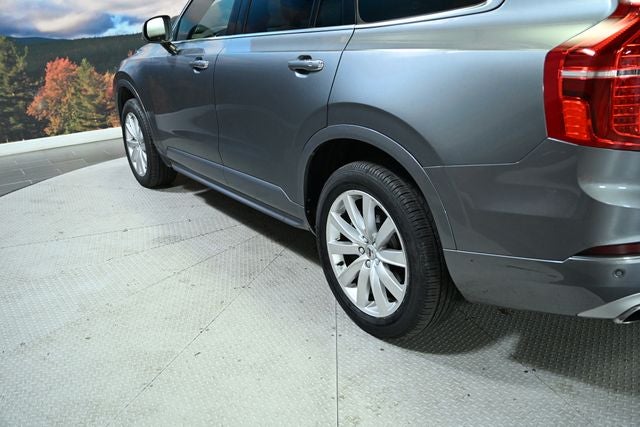 2018 Volvo XC90 T6 Momentum