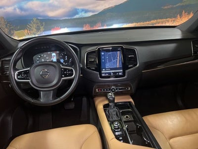 2018 Volvo XC90 T6 Momentum