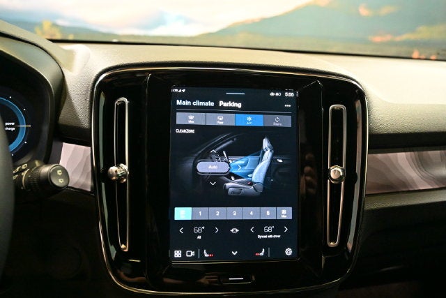 2023 Volvo XC40 Recharge Pure Electric Twin Plus