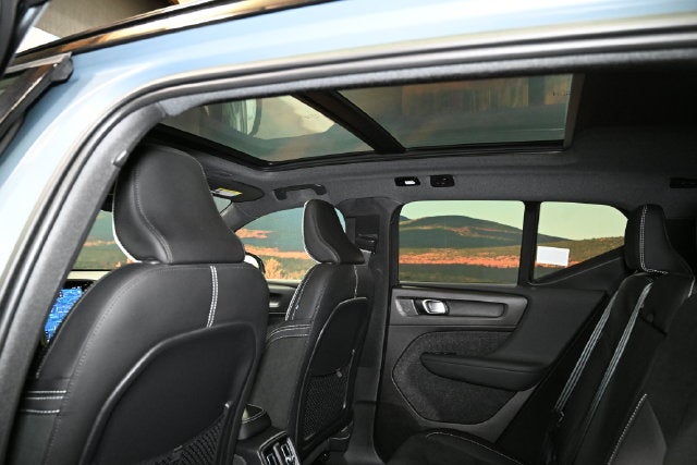 2023 Volvo XC40 Recharge Pure Electric Twin Plus