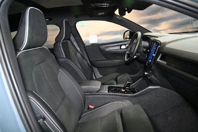 2023 Volvo XC40 Recharge Pure Electric Twin Plus