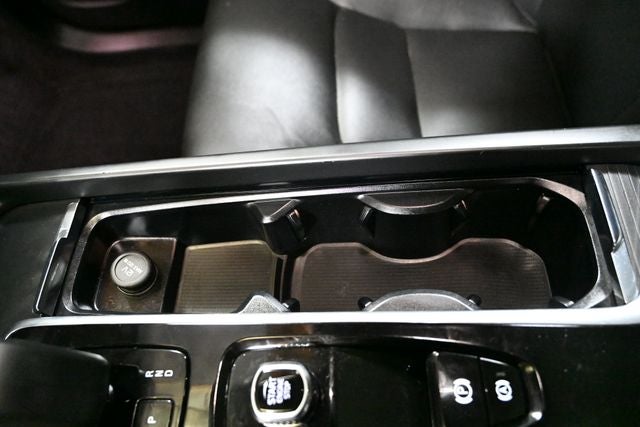 2024 Volvo XC60 B5 Core