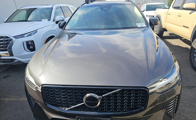 2024 Volvo XC60 B5 Core