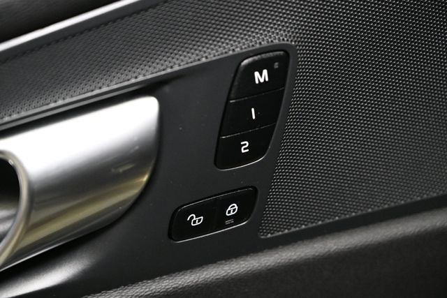 2024 Volvo XC60 B5 Core