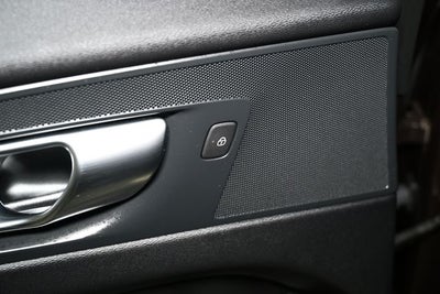 2024 Volvo XC60 B5 Core